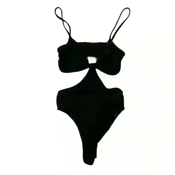 Tops - NWT BOUTIQUE CUT OUT BODYSUIT